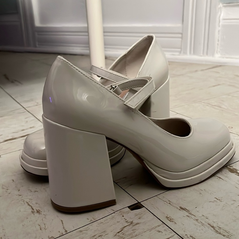 Steve Madden Minglee White/Cream Patent